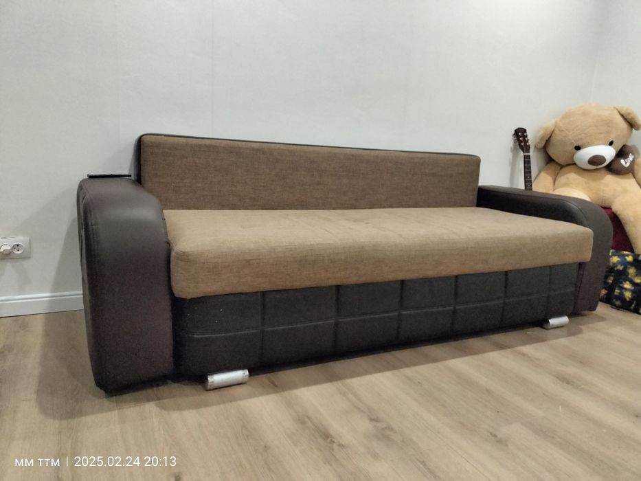 Диван в хорошем состоянии