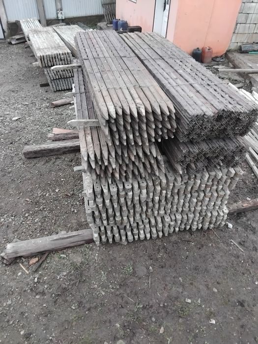 Stilpi din beton