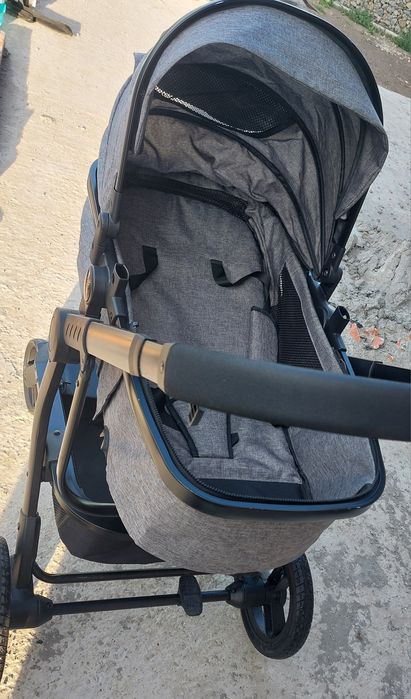Carucior bebe în stare buna!