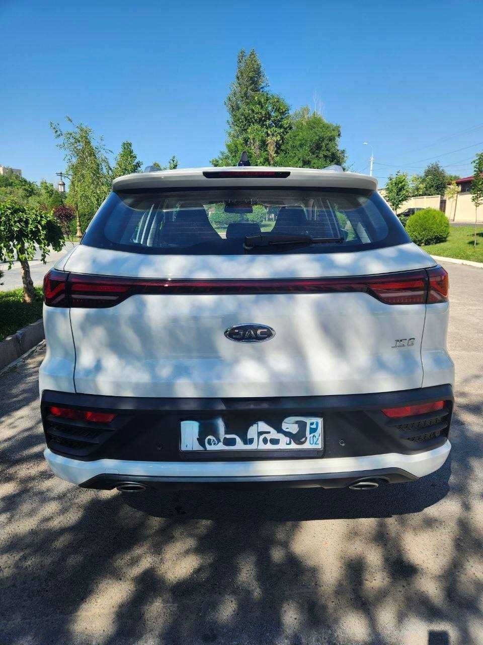 Продаётся Машина Jac Js6