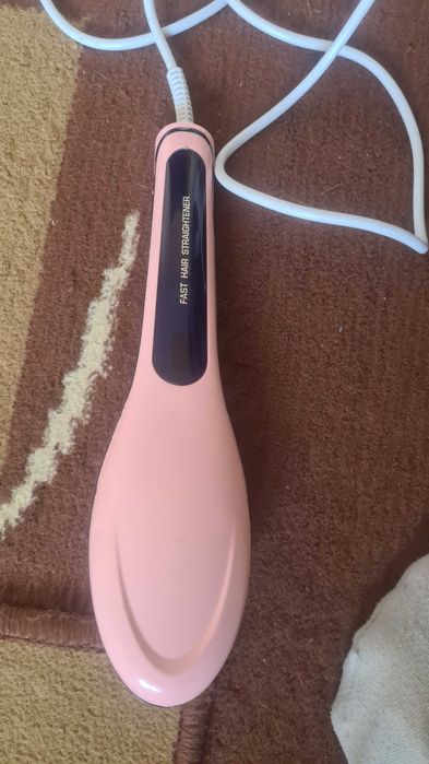 Perie electrica indreptare par cu LED si temperatura reglabila