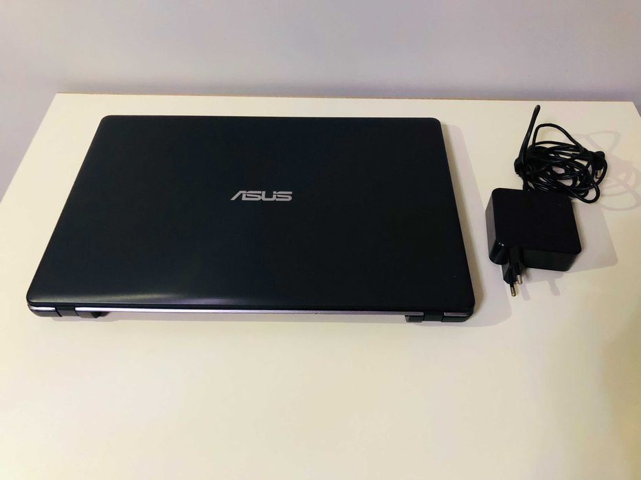 Ноутбук ASUS x550c