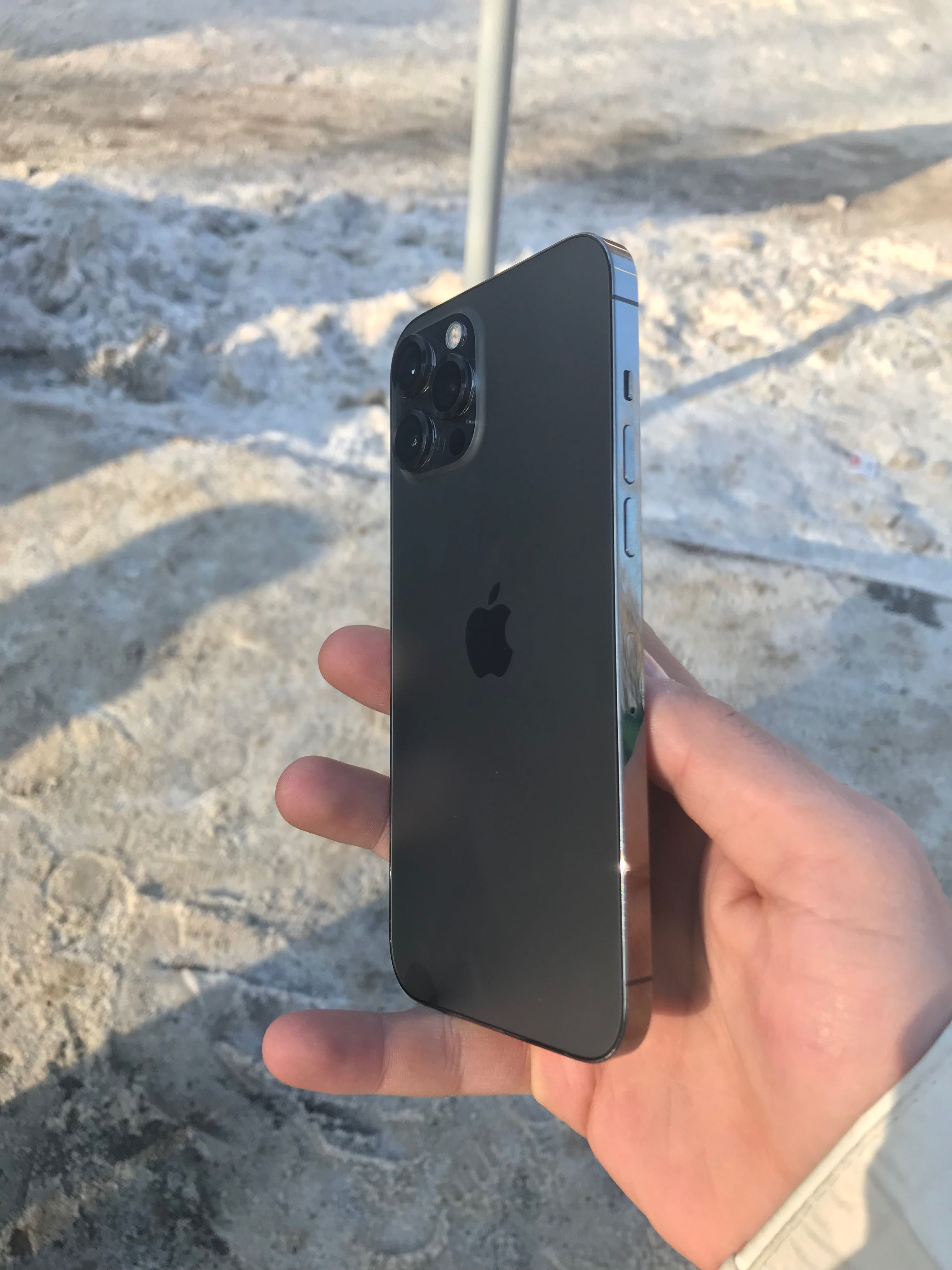 iPhone 12 Про макс