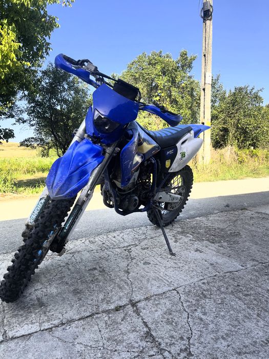 Vand sau achimb yamaha wr 400