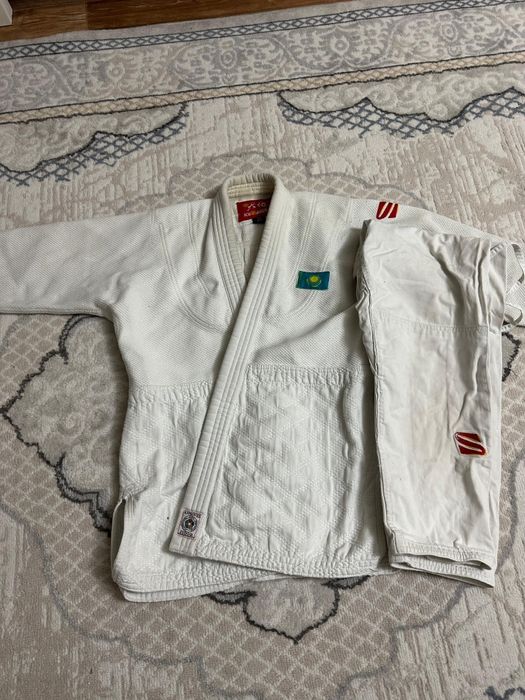 Продаю кимано сакура дзюдо