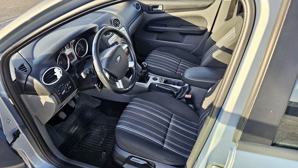 Ford focus mk2 facelift 1.8tdci proprietar !