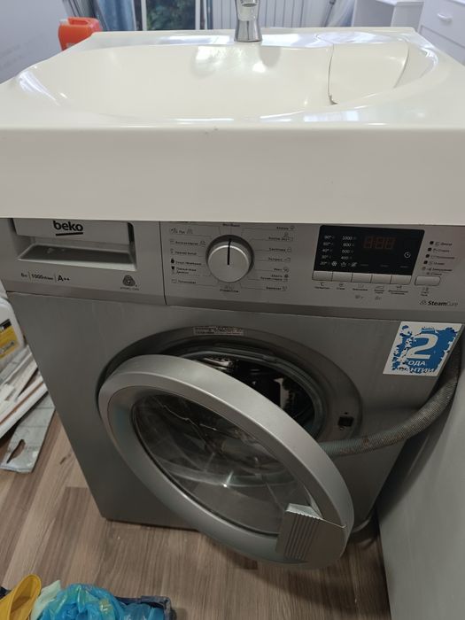 Продам стиральную машину Веко рабочая