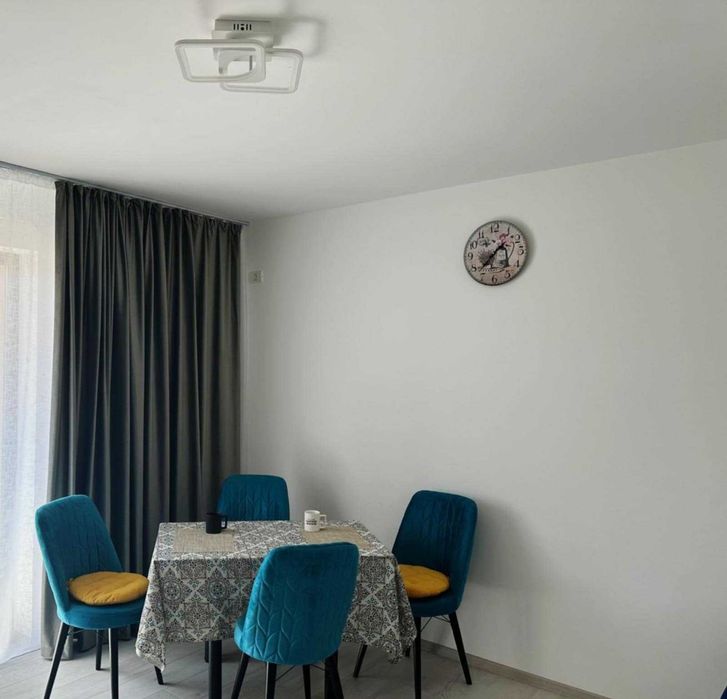 APT 2 camere , Fond NOU