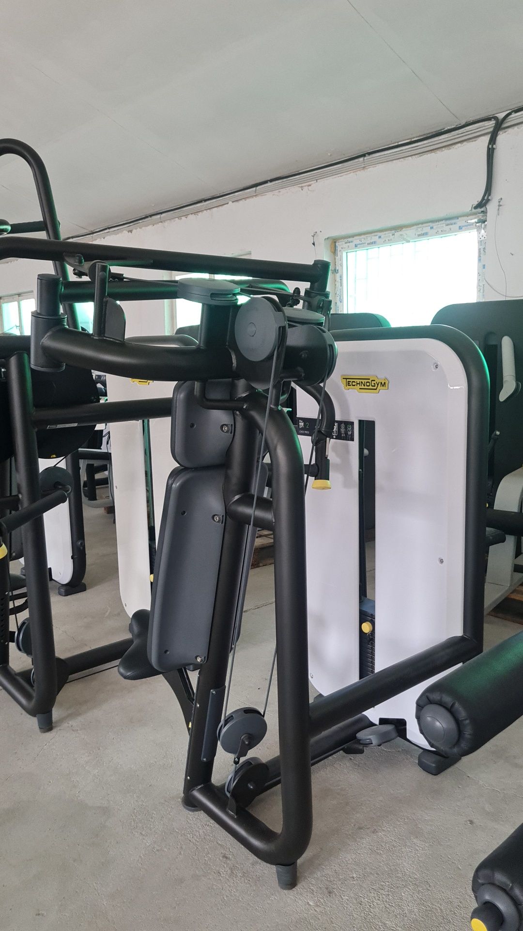 Pachet complet aparate Technogym