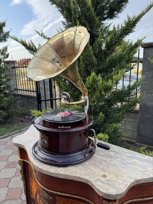 Gramofon His Master ‘s Voice, functional