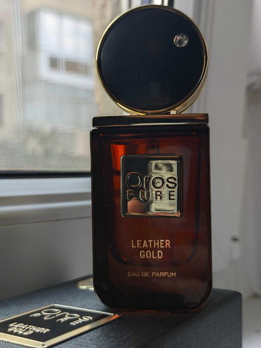 Parfum de lux oriental pentru bărbați - Pure Leather Gold (Oros)