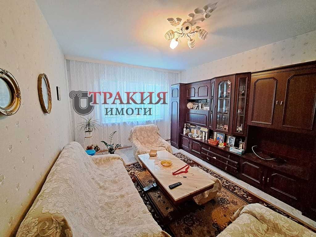 Продава се Тристаен апартамент в Стара Загора, Център - 60 кв.м за 1217 €/кв.м - Снимка #2