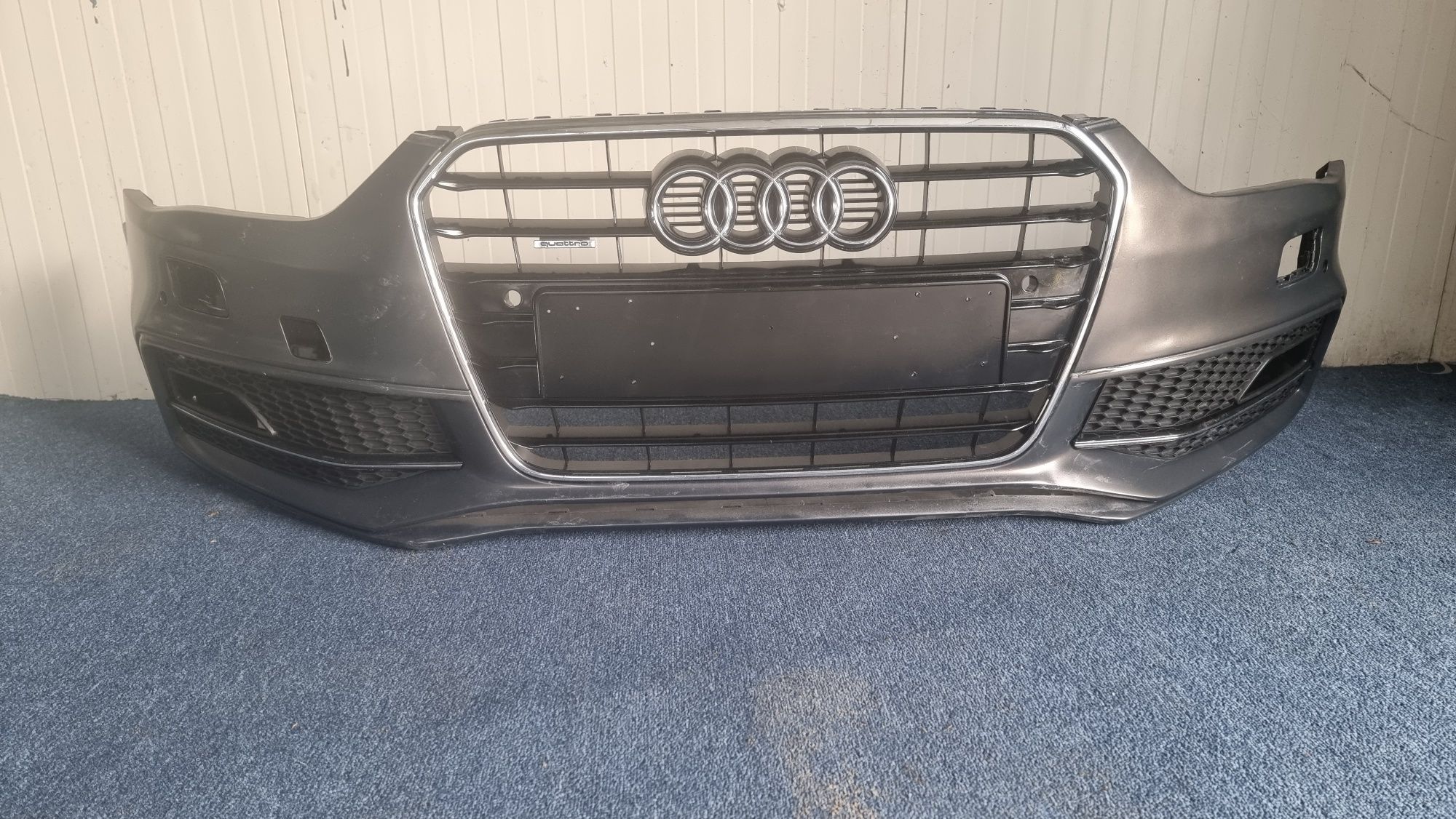 Bara fata audi a4 b8 facelift sline