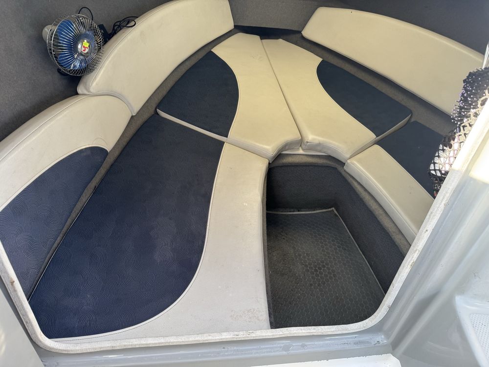 Vand barca bayliner diesel