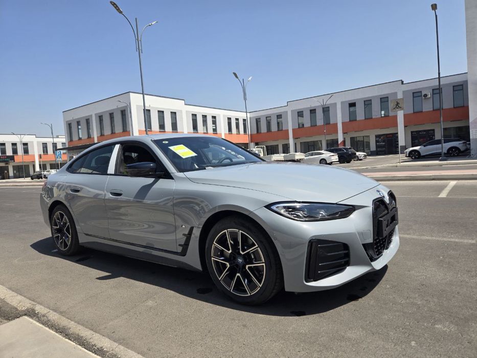 Bmw i4, 40L Msport Germaniya  2024  0 probeg 625 km zapas xod