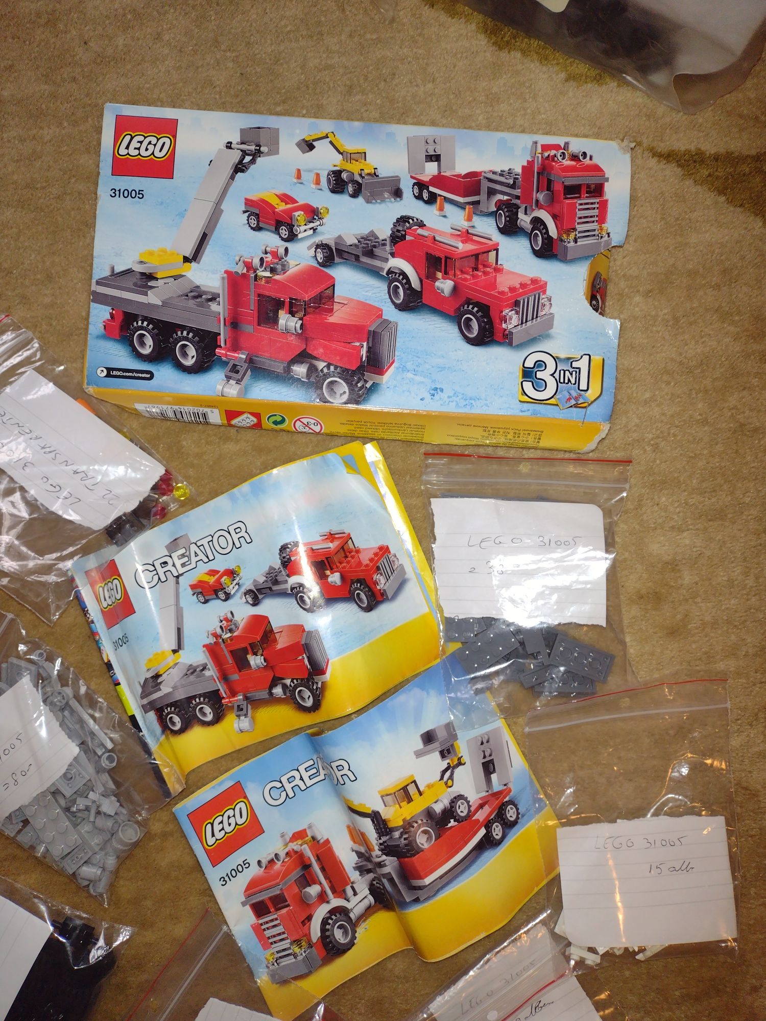 Lego Creator 31005  " Transportor pentru utilaje de constructii " 2012