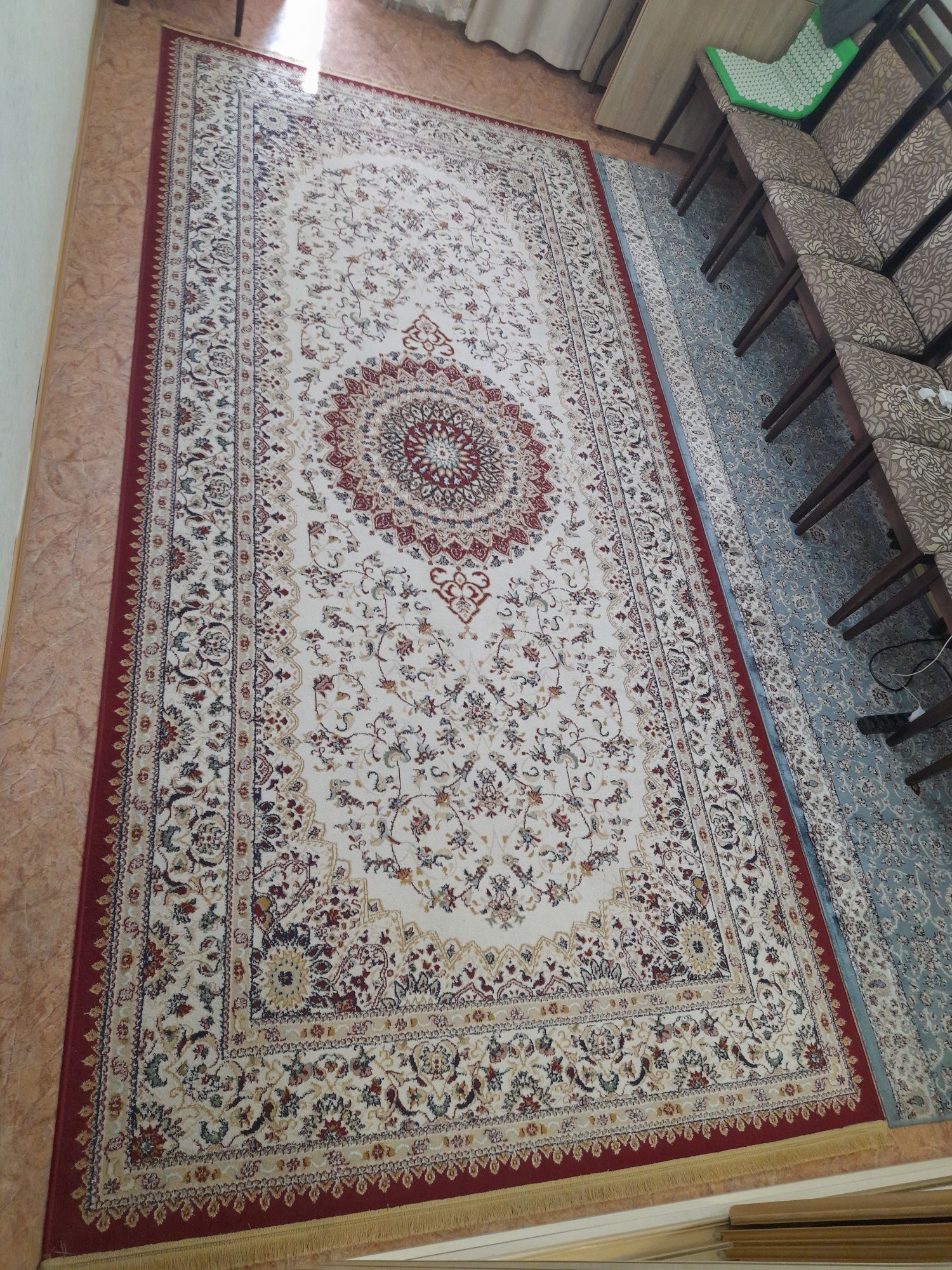 Продам иранский ковёр