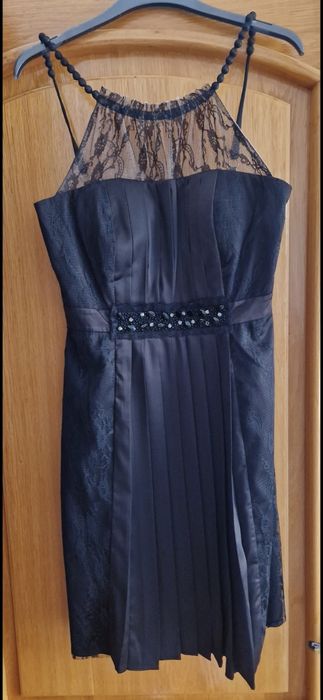 Rochie elegantă neagră, cu dantelă