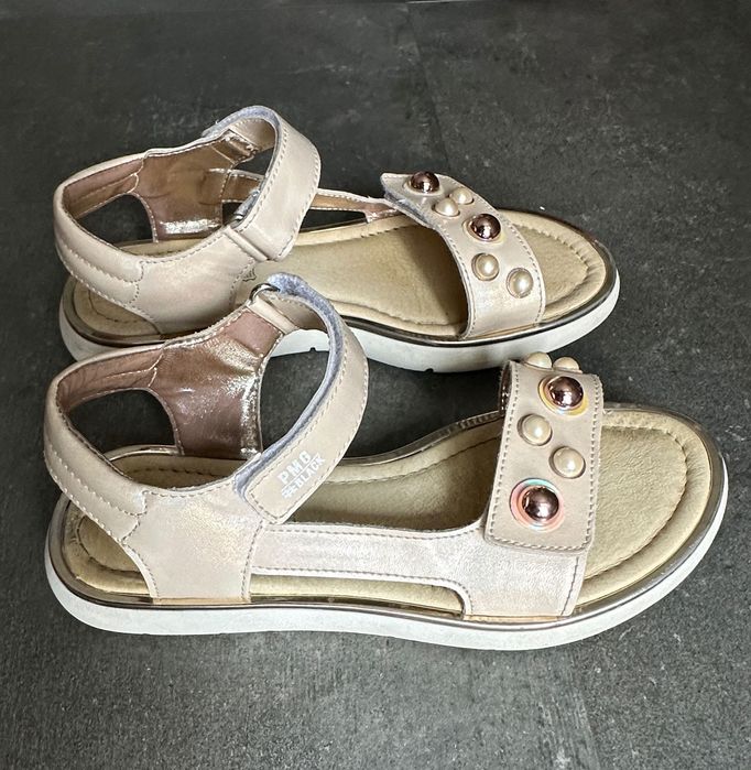 Primigi детски сандали.