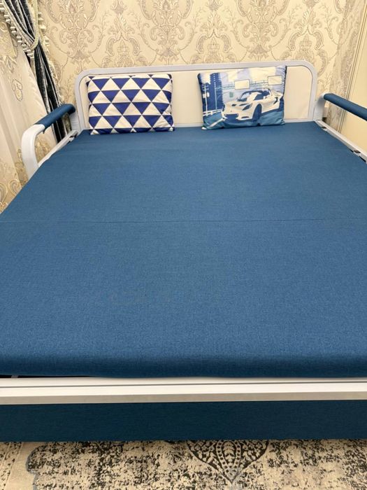 Диван транформер , очень хорошем состояние