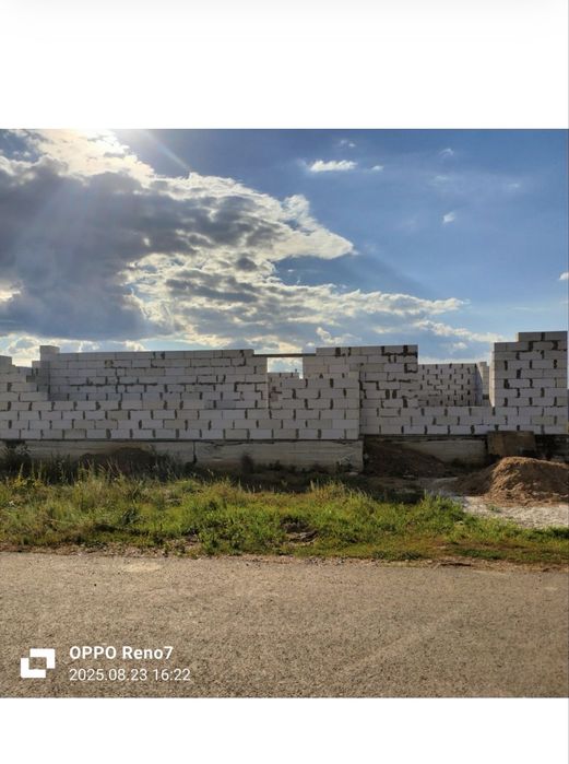 Недостроенный дом в поселке Караоткель(Ильинка)