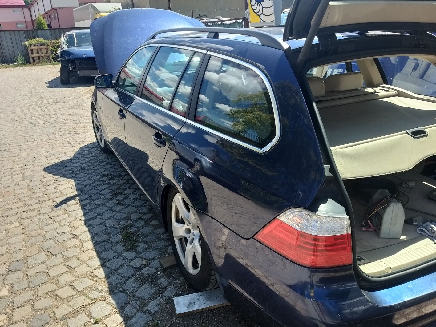 На части БМВ Е61/BMW E61 фейслифт 2.0D 177k.c