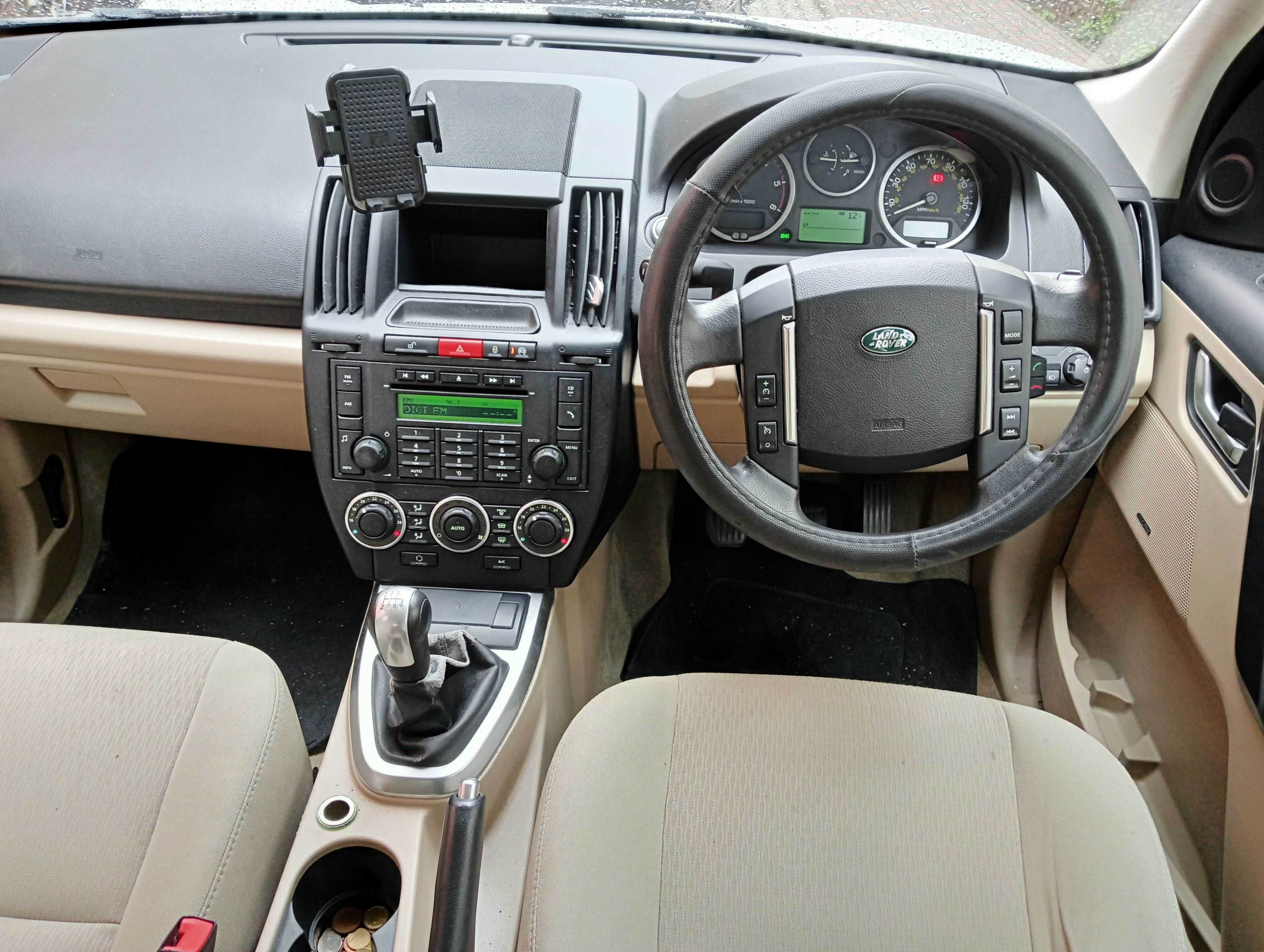 Land Rover  Freelender 2011