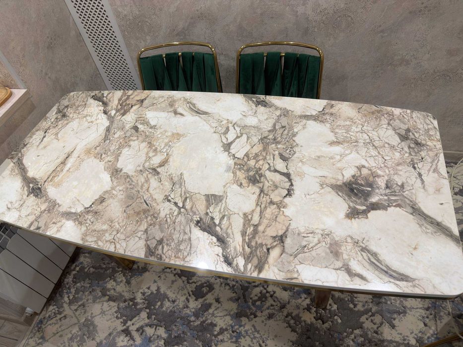 продам кухонный стол