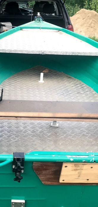 Vând barca aluminiu