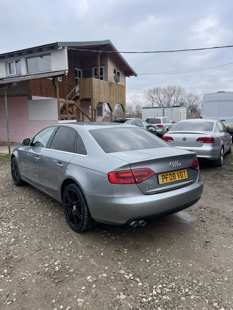 Dezmembrez audi a4 b8