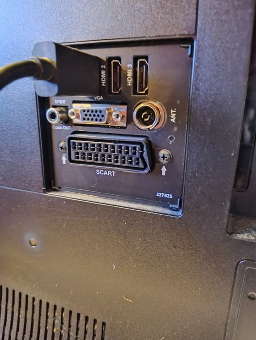 Тоshiba 48" телевизор