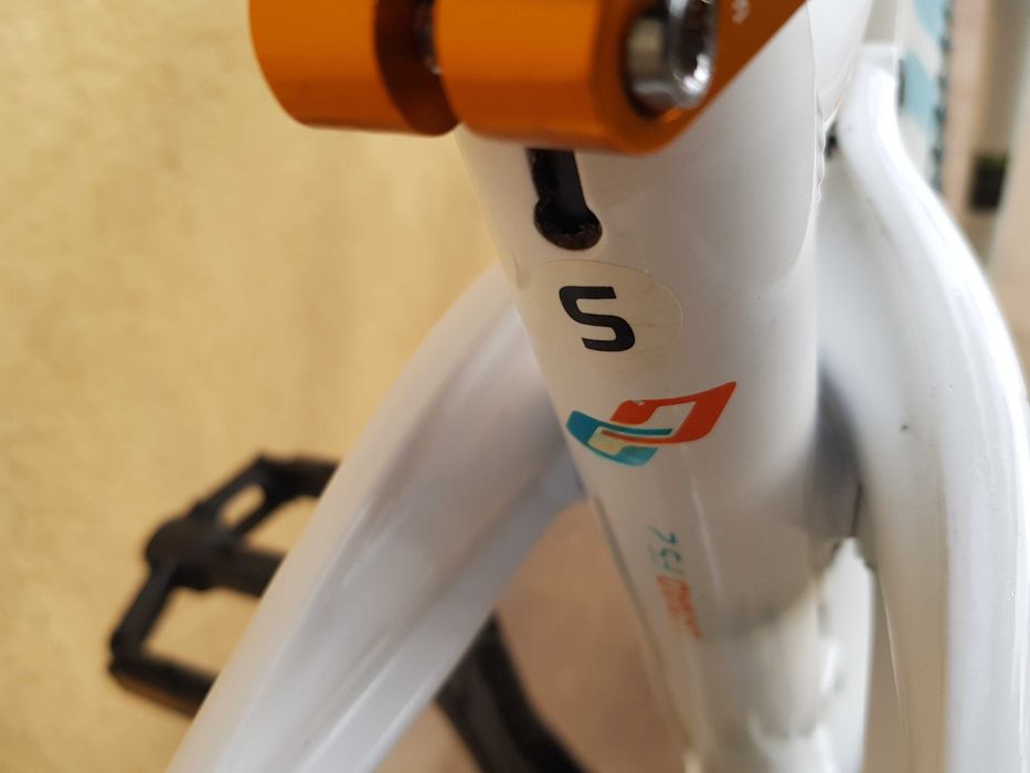 Bicicleta Ghost, suspensie pe aer, frane hidraulice, roti pe 27.5"