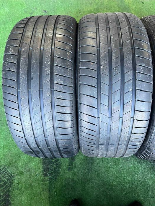 Anvelope Vara 255/40/20 Bridgestone