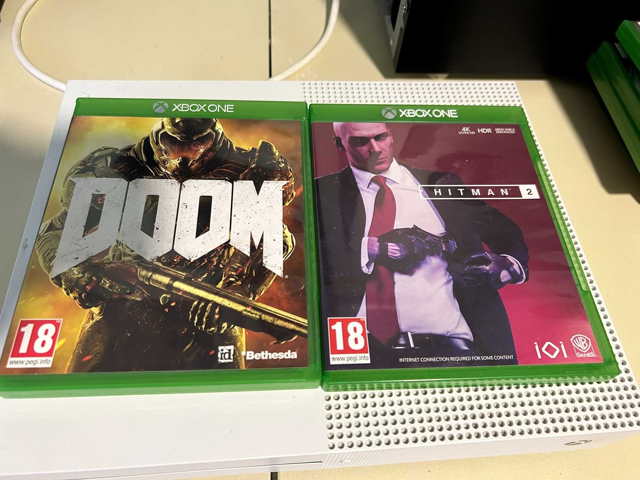 XBox One 500гб, 1 джойстик и игри