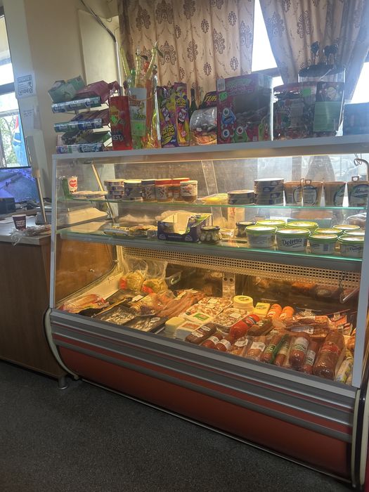 De vanzare vitrina frigorifica pentru mezeluri