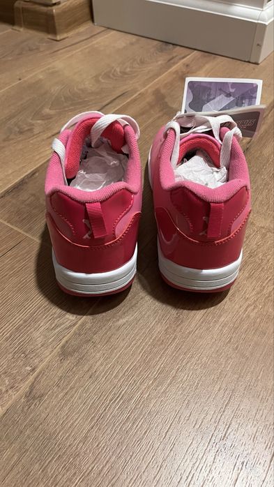 Детски кецове на колелца