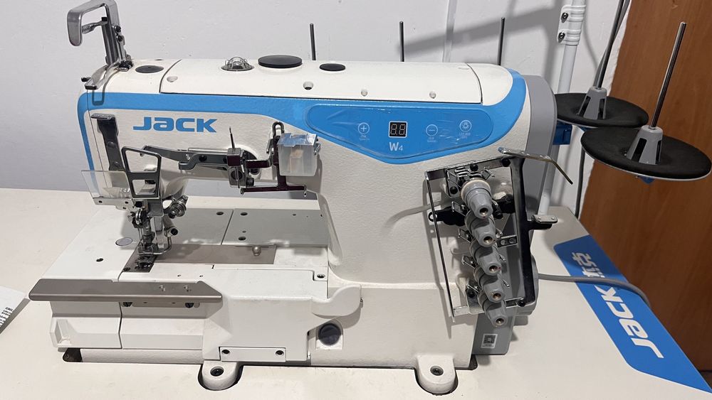 Швейная машина/ электронож для резки ткани