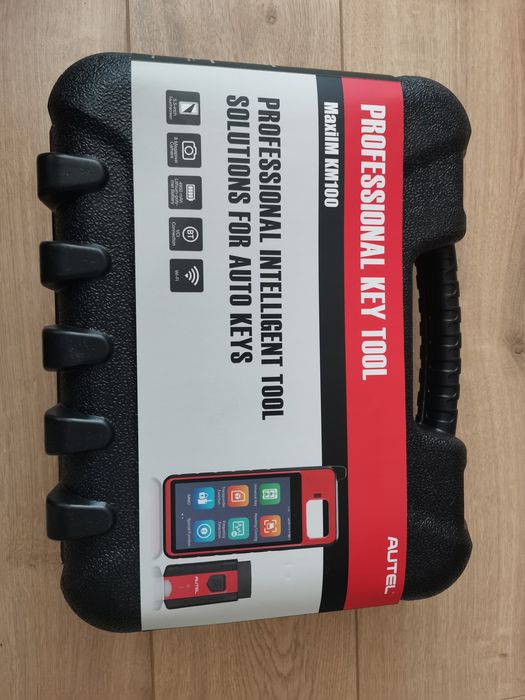 Програматор за ключове Autel MAXiIM KM100