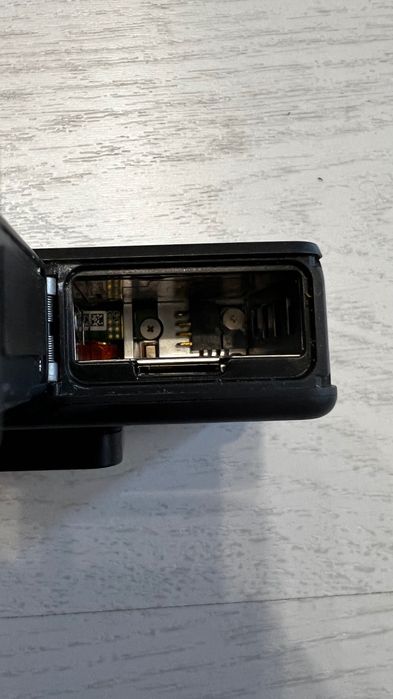 GoPro Hero 7 Black – defect, pornește, ecran pixelat+carcasă protecție