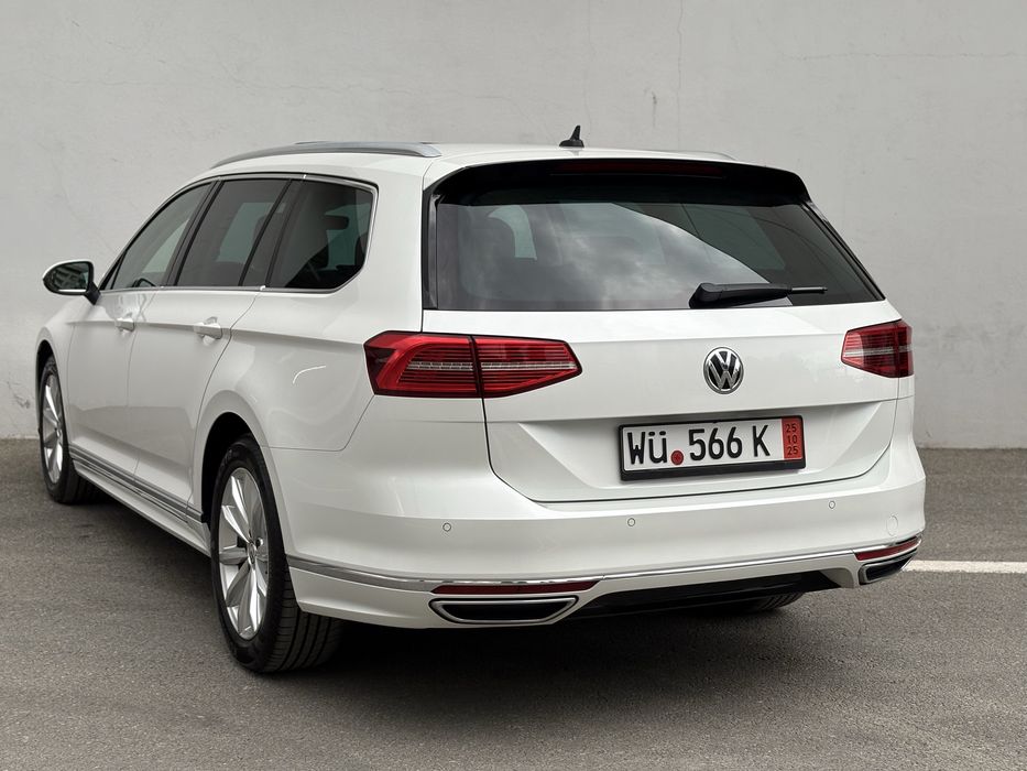 Volkswagen Passat”R-Line”-2.0 150 Cp/DSG/Blind Spot/Camera/Masaj/Trapa