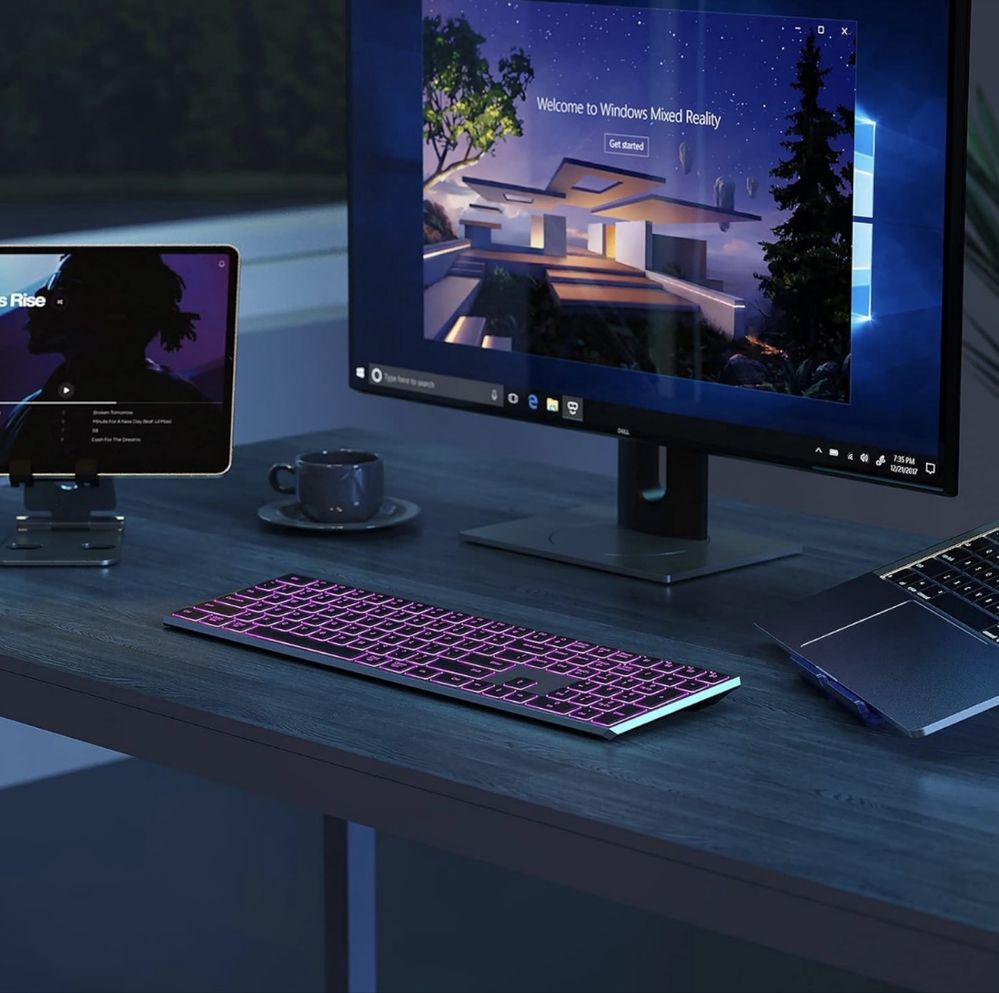 Bluetooth Keyboard с подсветка