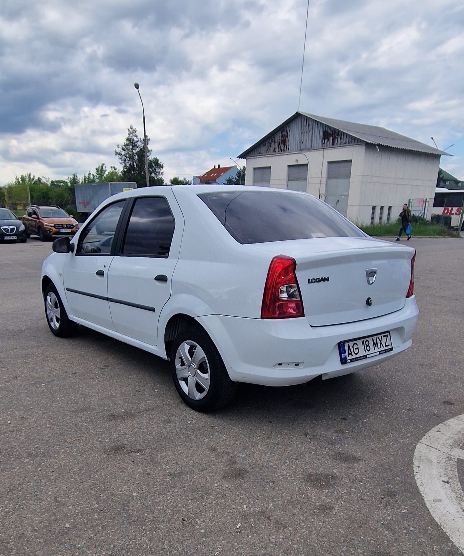 Dacia Logan /2011 / 1.2 benzina - gpl