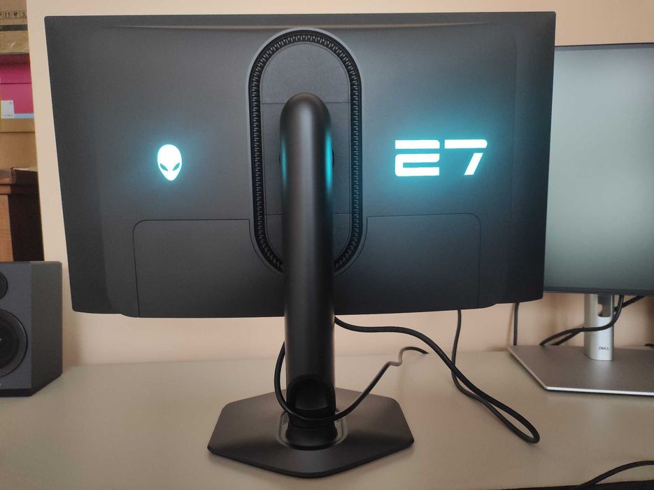 Геймърски Компютър от висок клас AMD AM5 + QD-OLED монитор