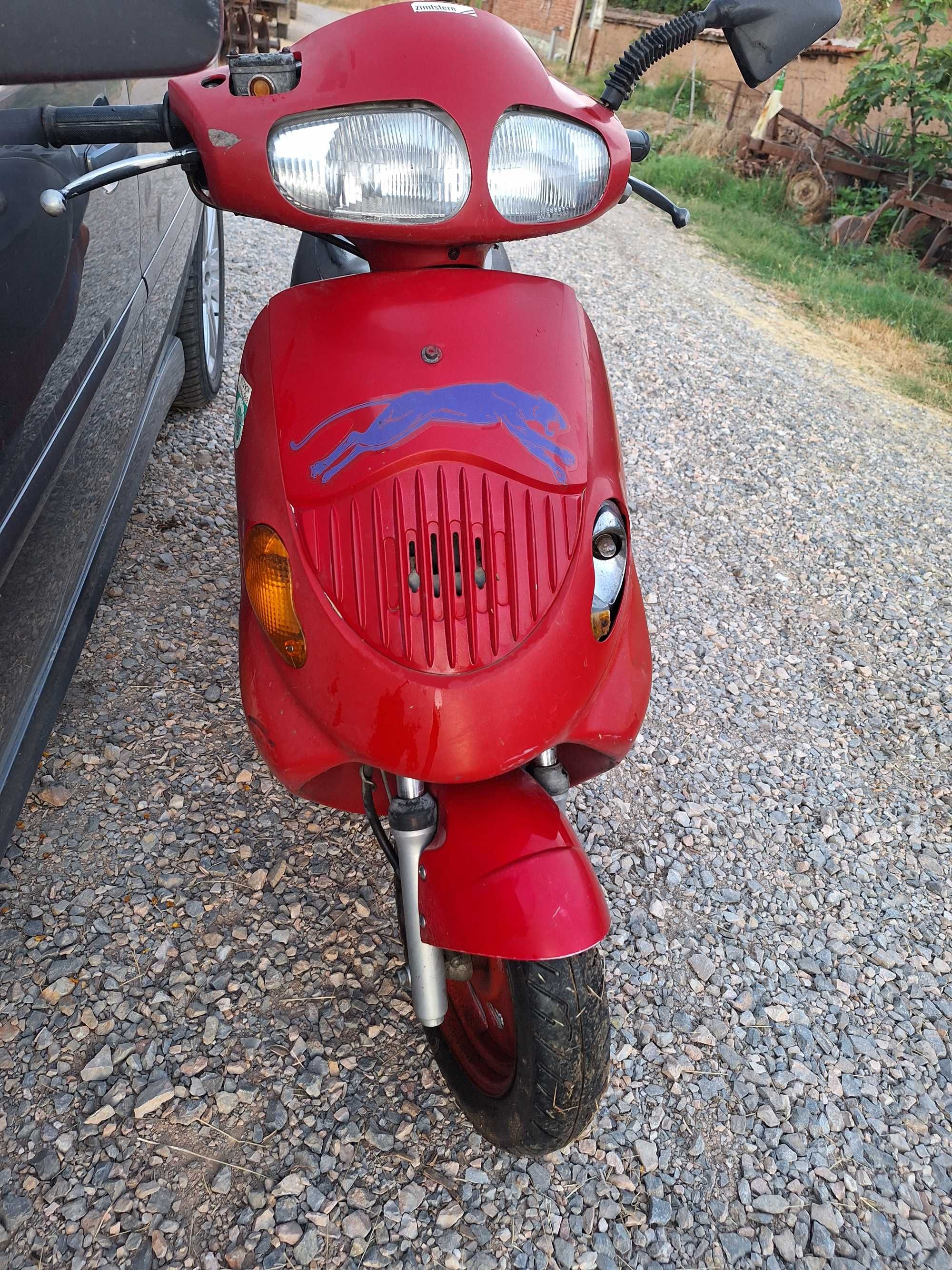 Скутер Daelim 50cc