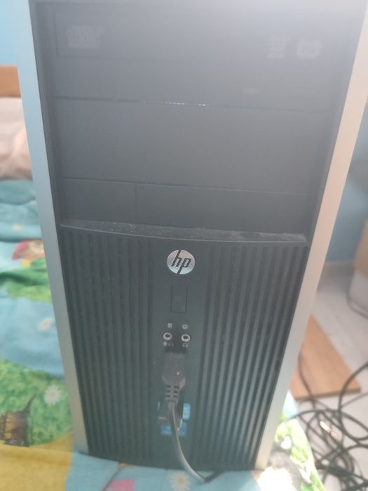 Продавам компютър