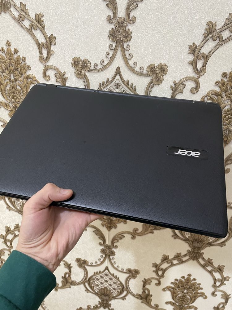 Acer nautbook 512/4