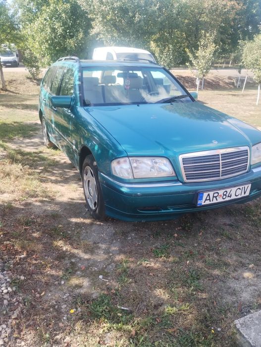 Vând Mercedes Benz W202