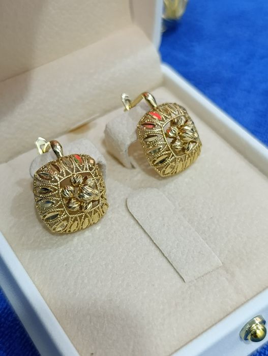 Золотые серьги дорика цвет жёлтый проба 585,вес 5,05