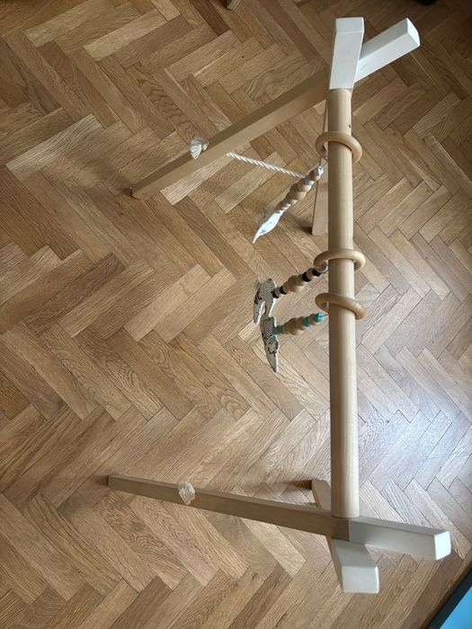 Гимнастика с постелка за бебе BAMBUKI / бебешор