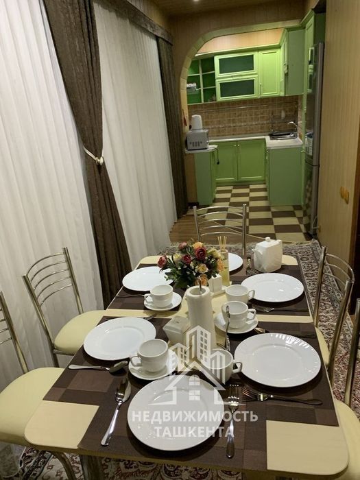 Продаётся 3-комнатная квартира у метро Ойбек